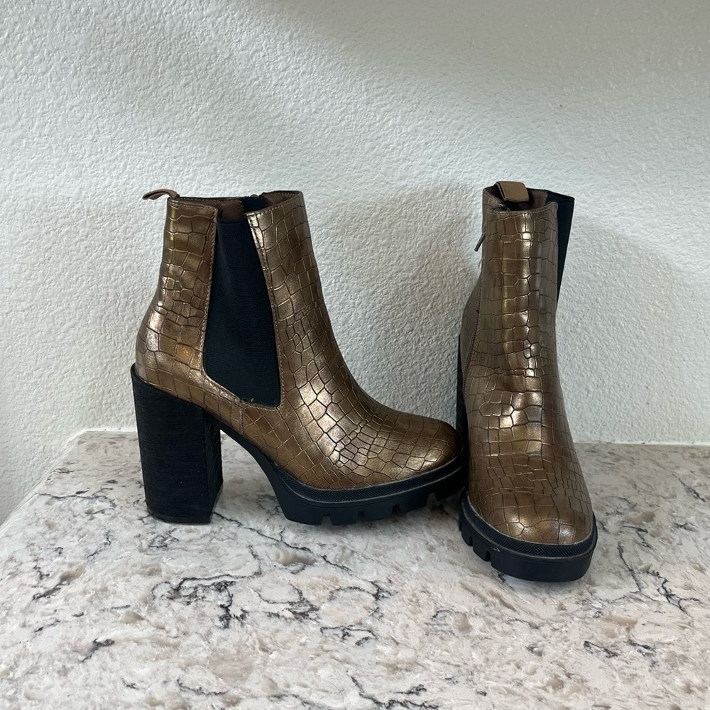 ShuShop Metallic Croc-Patterned Heeled Boots